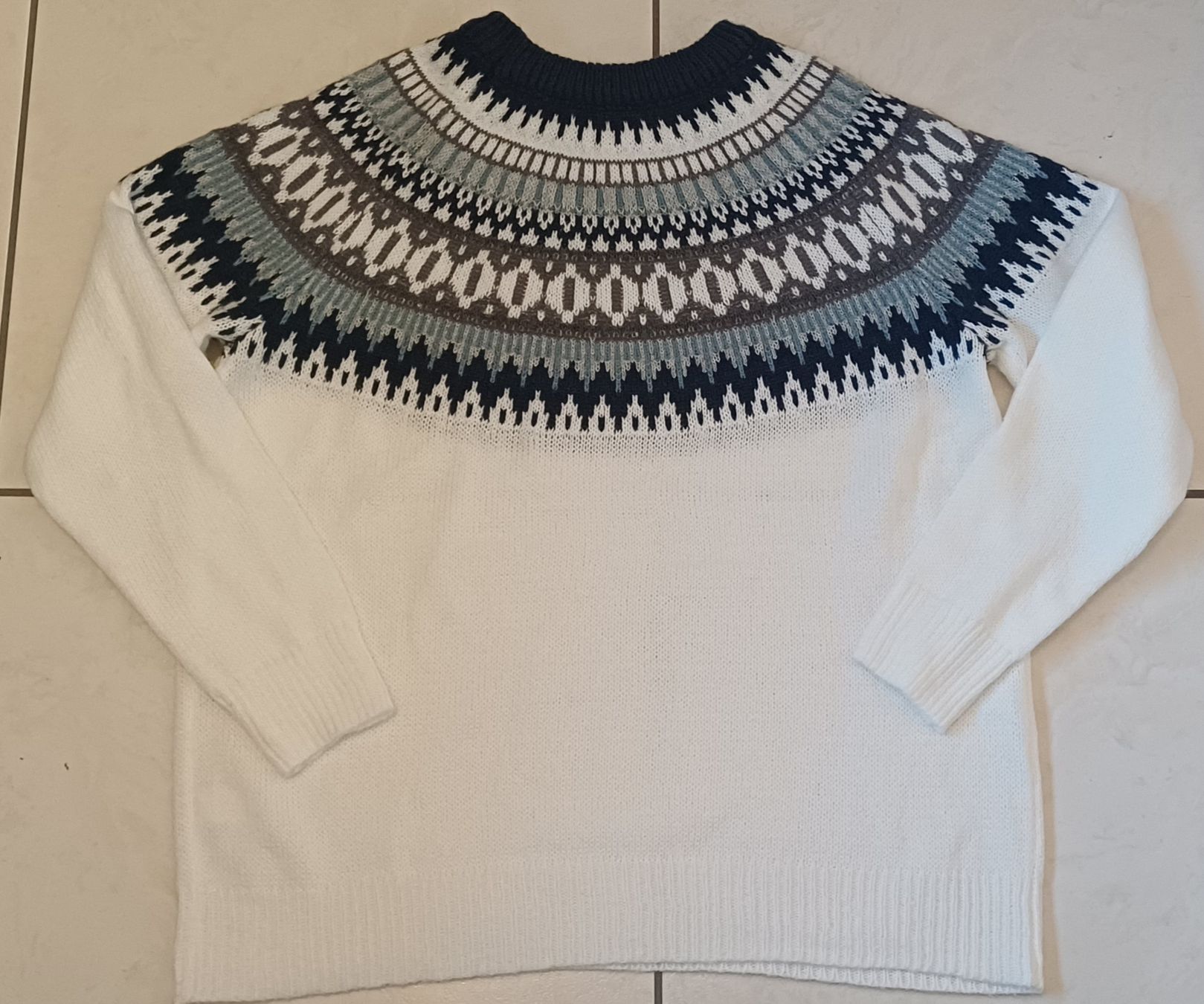 Pullover & Sweatshirts: Winterpullover mit Muster, Grösse 44, neu! – Neu (gemäss Beschreibung) aus Möhlin von glacierflea