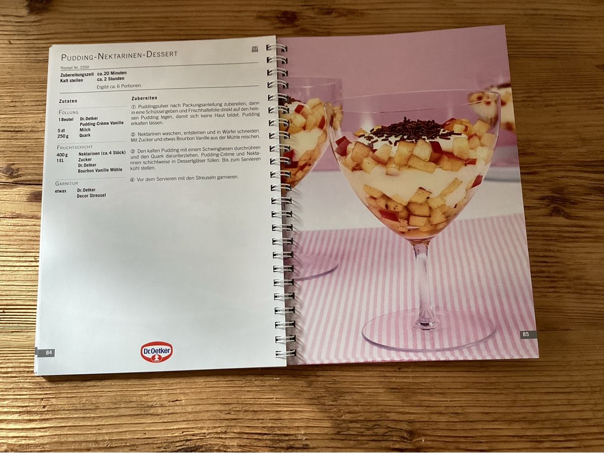 Libri: Dr.Oetker Feste feiern mit Dr.Oetker – Nuovo (secondo la descrizione) da Wassen UR venduto da SABDOM 2