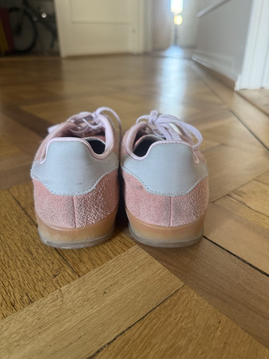 Adidas Scarpe da donna: Pink adidas gazelle – Usato da Genève venduto da tan_f6mm 1