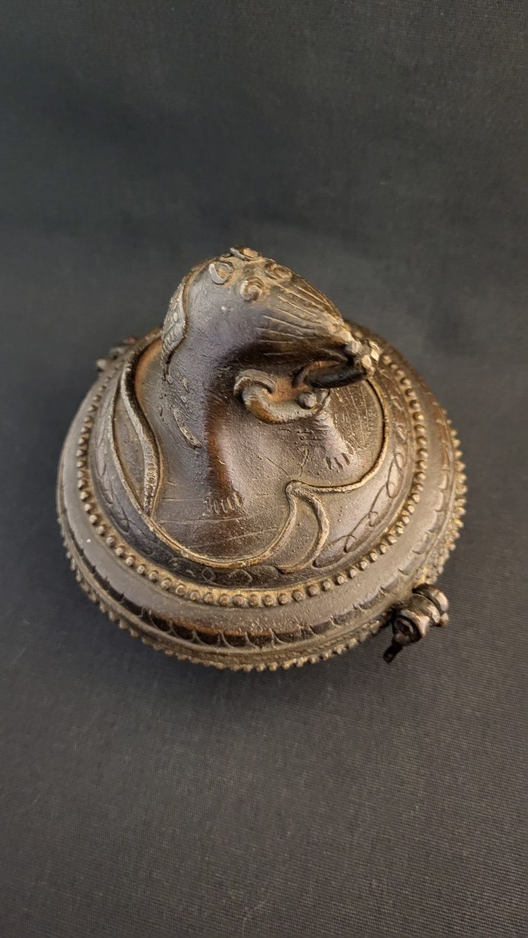 Figuren: Antike Bronze-Dose mit Ratte – Gebraucht aus Basel von spinne02 6