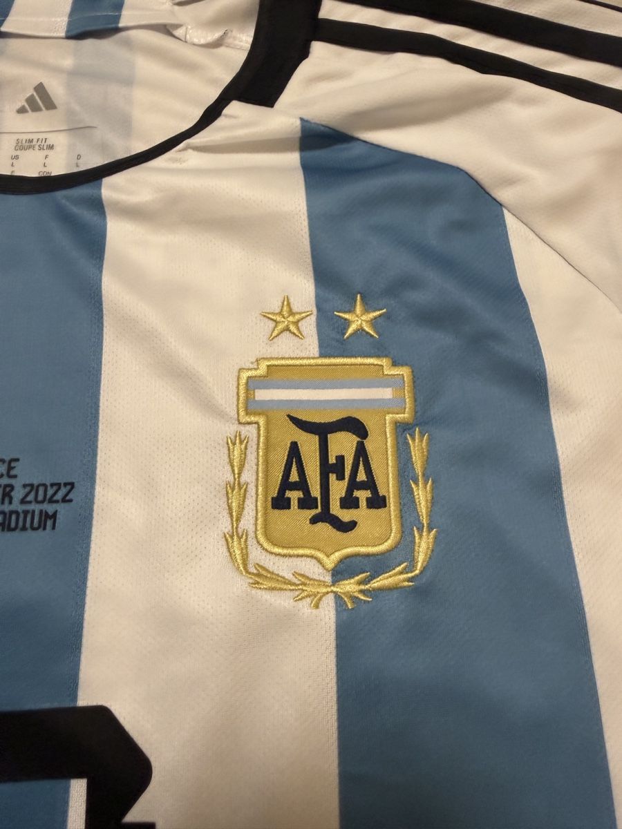 Adidas Maillots de corps & Pantalons: Argentinien Messi Trikot WM 2022 – Neuf (Voir description) à Bronschhofen par leo_99hp 3