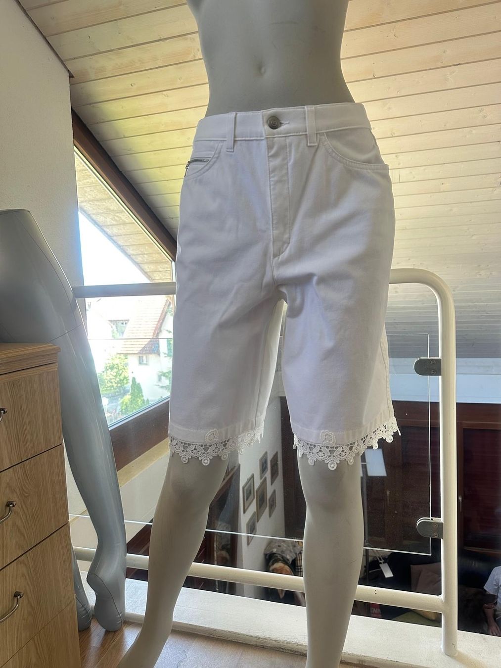 Bogner Pantaloni: Schöne Bermuda-Shorts von BOGNER – Usato da Neuhausen venduto da Lechasseur