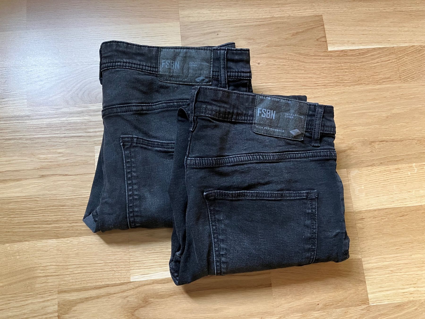 Jeans: 2x Jeans Hosen Grösse 33/30 – Gebraucht aus Urdorf von Chrugitsch 9