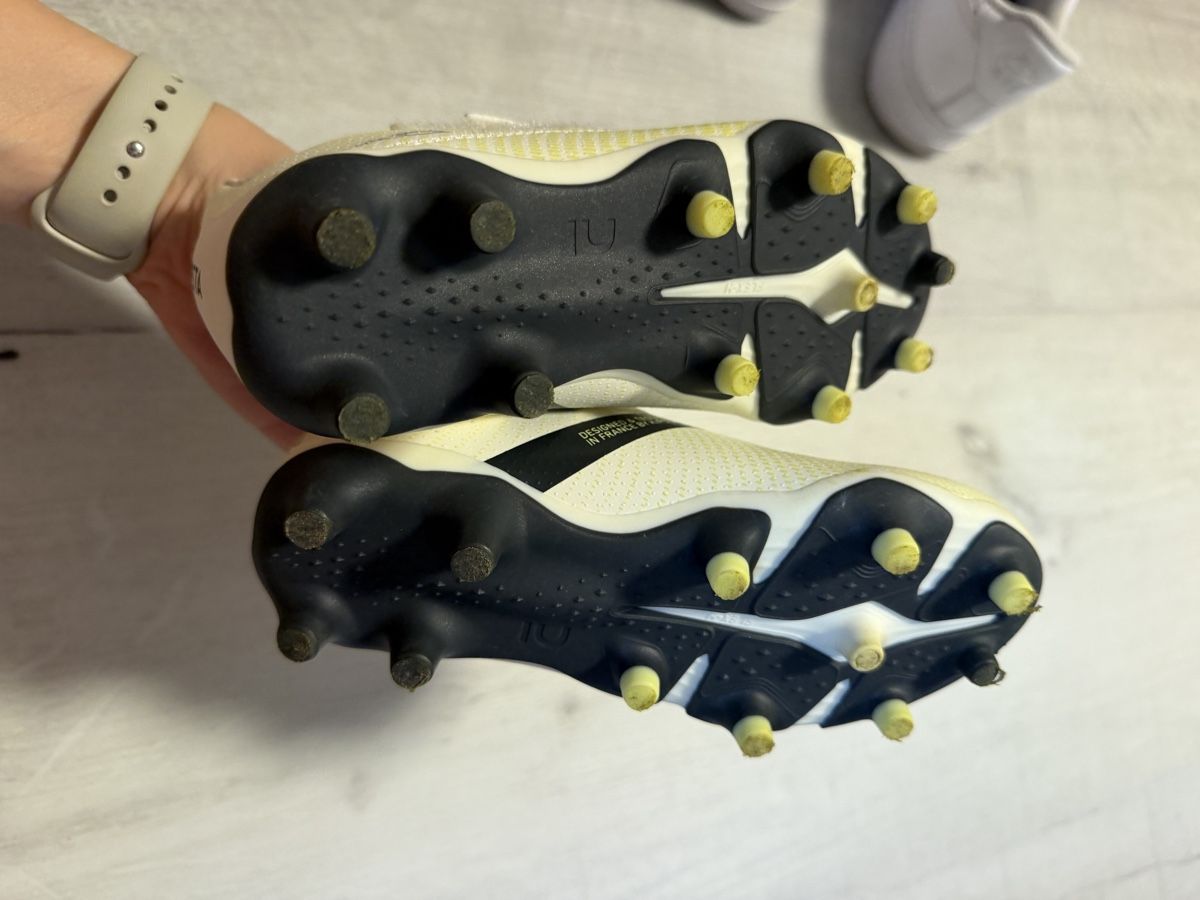 Chaussures garçon: Fussballschuhe Kind 29 – Neuf (Voir description) à Scheuren par dijamaNt12 1