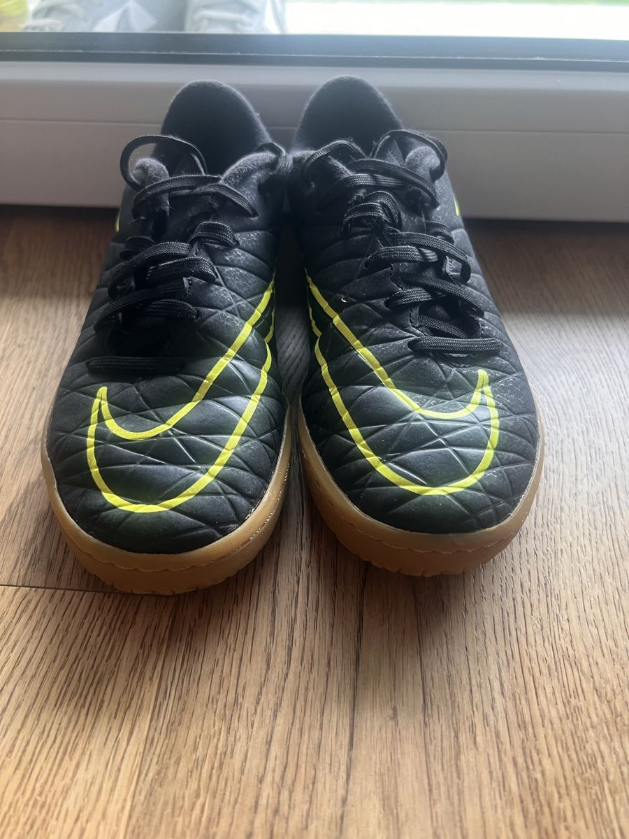 Nike Herrenschuhe: Nike Hallenschuhe  – Gebraucht aus Würenlos von Donas1991 5