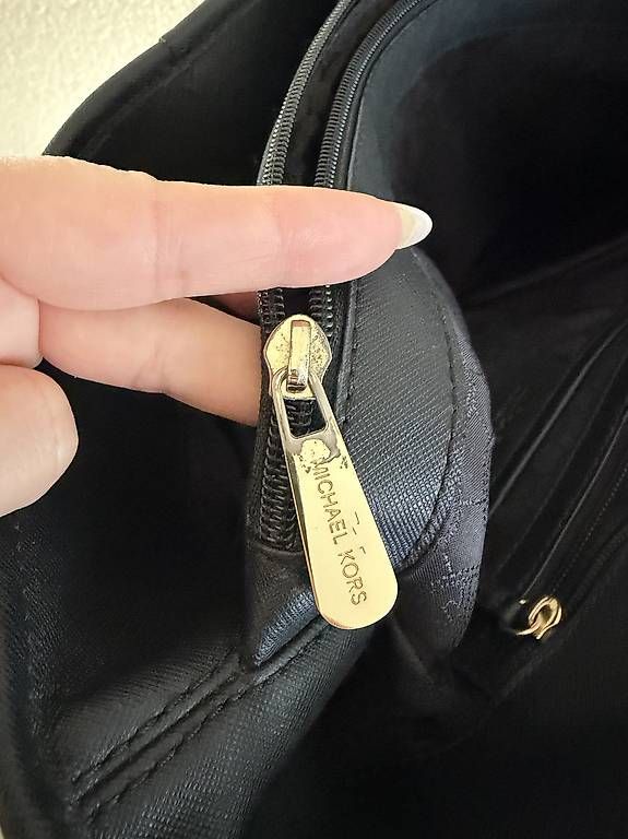 Borse da donna: Michael Kors Tasche in Schwarz – Usato da Dübendorf venduto da jha_zp6y 3
