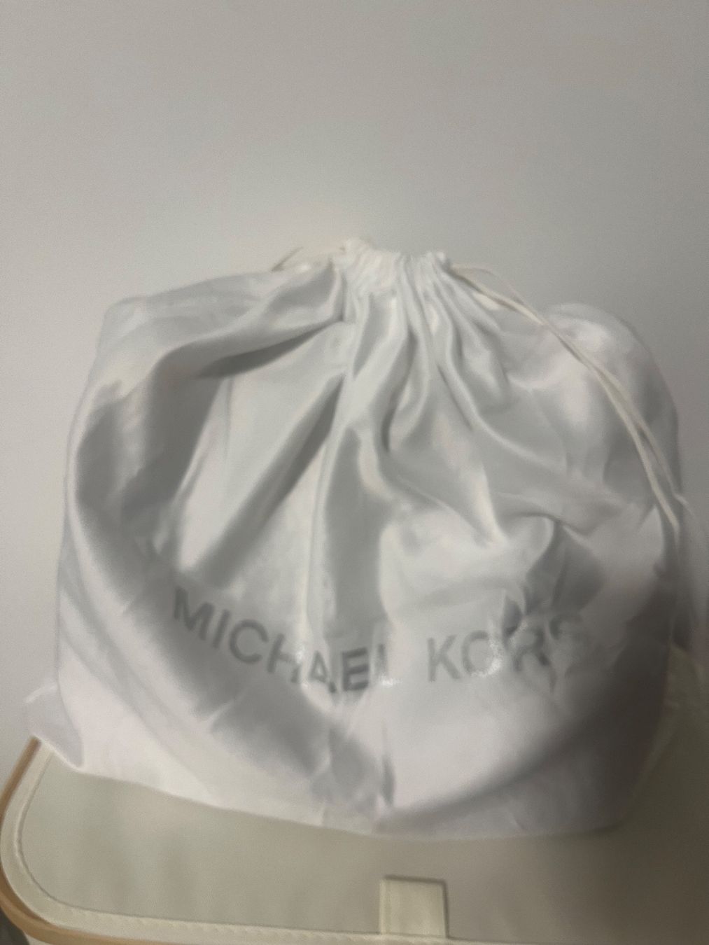 Michael Kors Sacs femmes: Michael Kors Kensington Handtasche Vanilla – Neuf avec emballage d'origine à Zürich par Nrosa 2