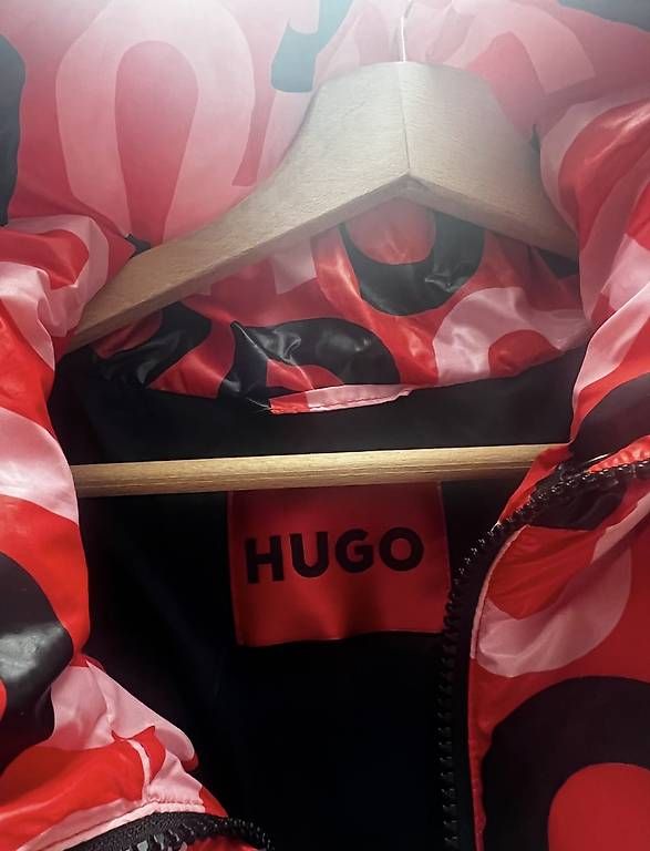 Giacche: Rote Hugo Boss Damenjacke – Usato da Worb venduto da ansari 2
