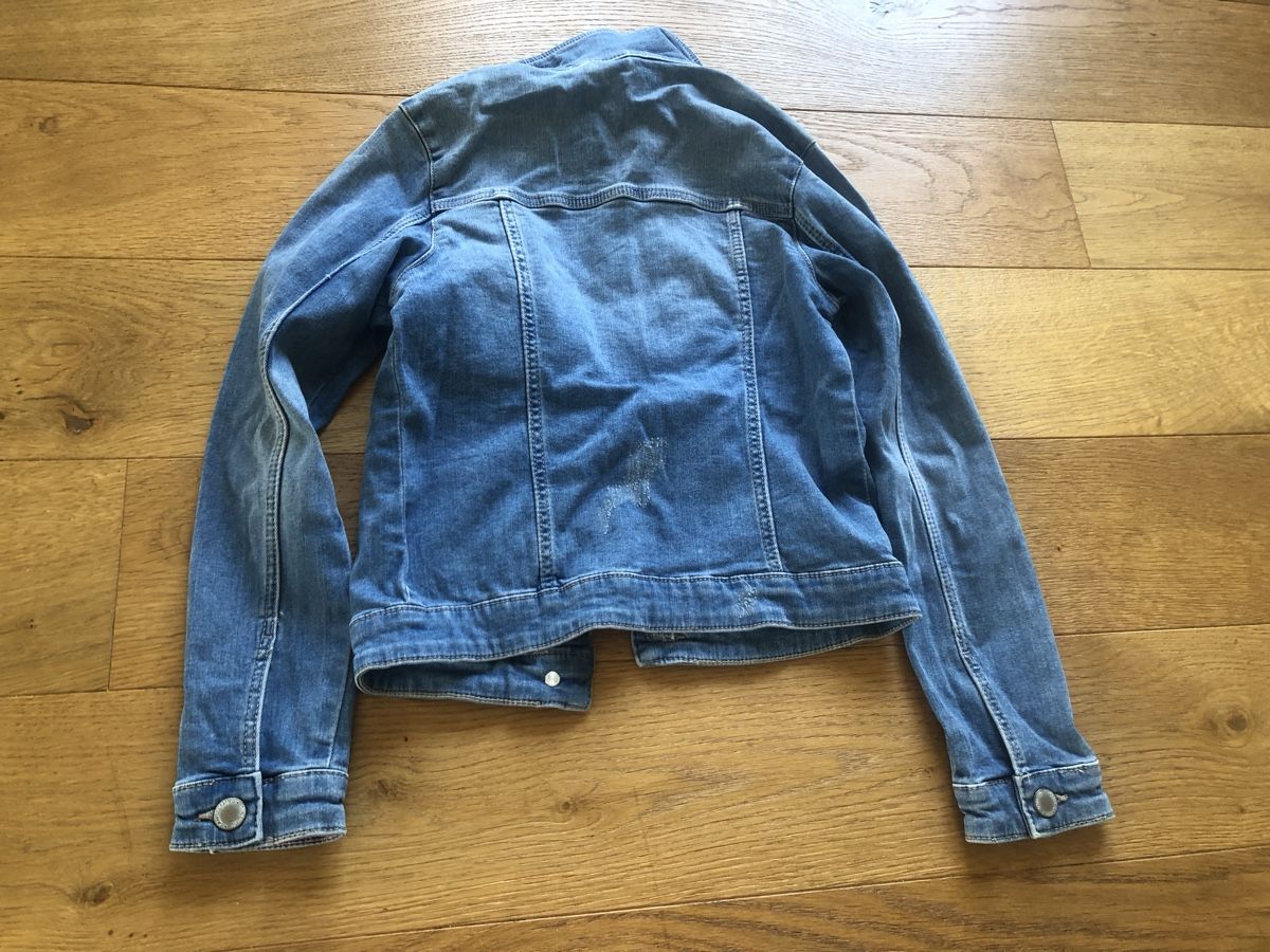 C&A Giacche & Cappotti: Jeansjacke 140 Mädchen – Usato da Adligenswil venduto da ZGB 2