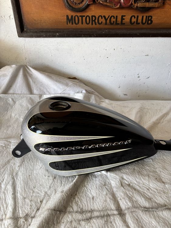 Harley-Davidson Tutti i ricambio per moto: Harley Davidson Benzintank Sportster – Usato da Schötz venduto da Harley35 2