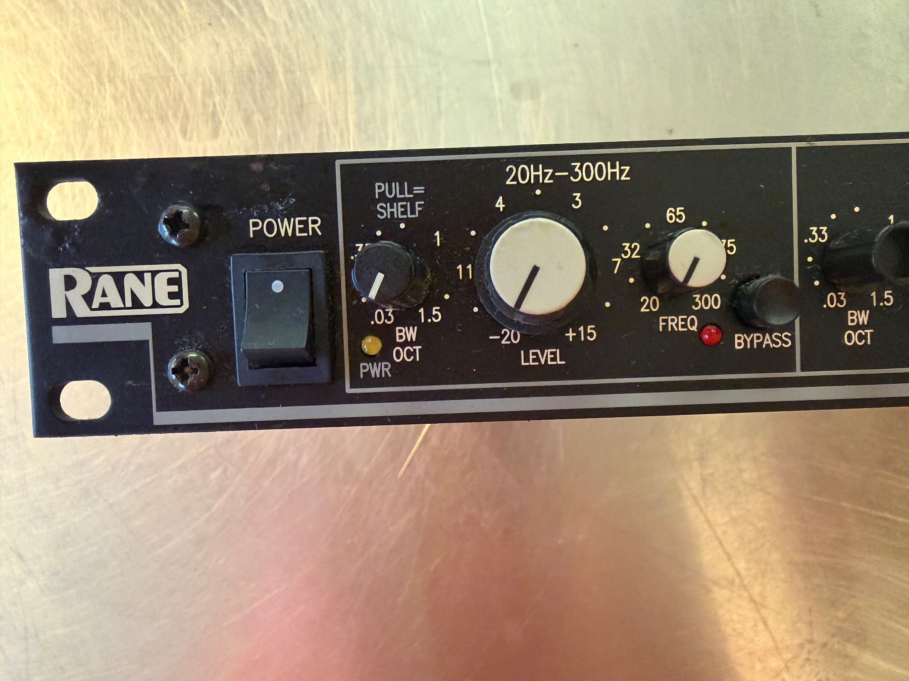 Rane Equalizzatori: RANE PE 15 – Parametric Equalizer (Profi-Rackgerät) – Usato da Zürich venduto da raymusic 1