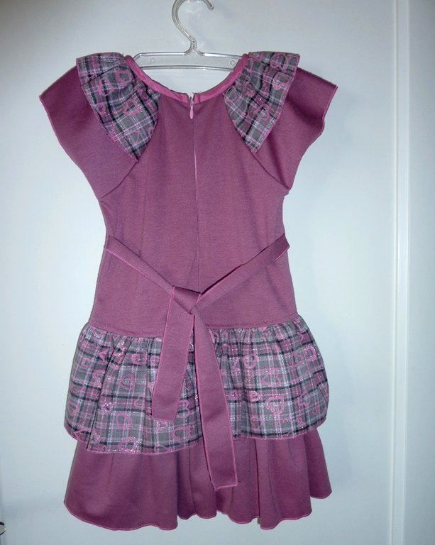 Vestiti & Gonne: Kleid mit kleiner Tasche Gr. 116 – Nuovo e nell'imballaggio originale da Melchnau venduto da BarbaraD01 2