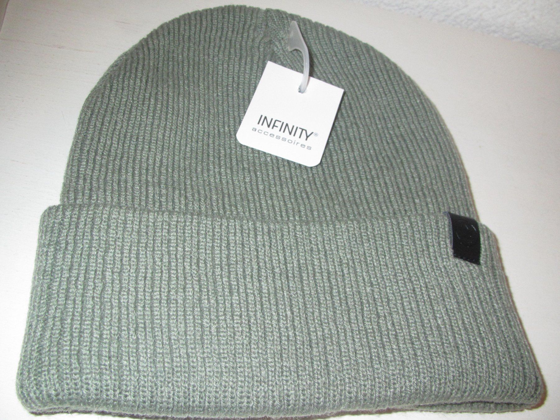 Copricapi, berretti & cappellini: BONNET INFINITY OLIVE NEUF – Nuovo (secondo la descrizione) da Murten venduto da Selliot 1