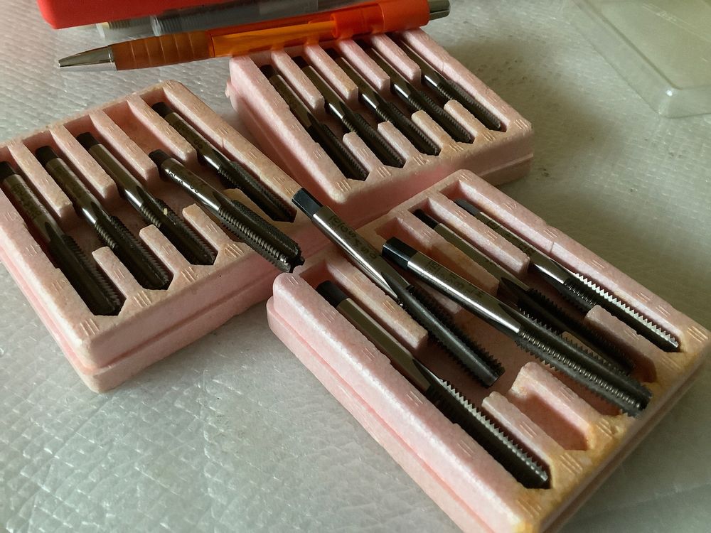 Tous les outils: 15 Stück M8 HSSE Gewindebohrer Durchgang für GG etc., NORIS – Neuf avec emballage d'origine à Widnau par frohsinn7 1