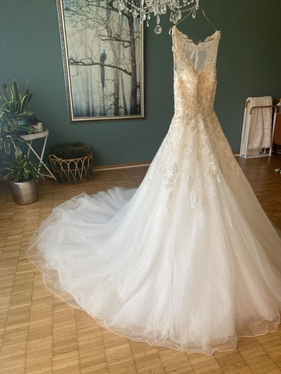 Vestiti: Traumhaftes Brautkleid mit Perlen Gr. 36 – Usato da Wittenbach venduto da Kalt_K90 1