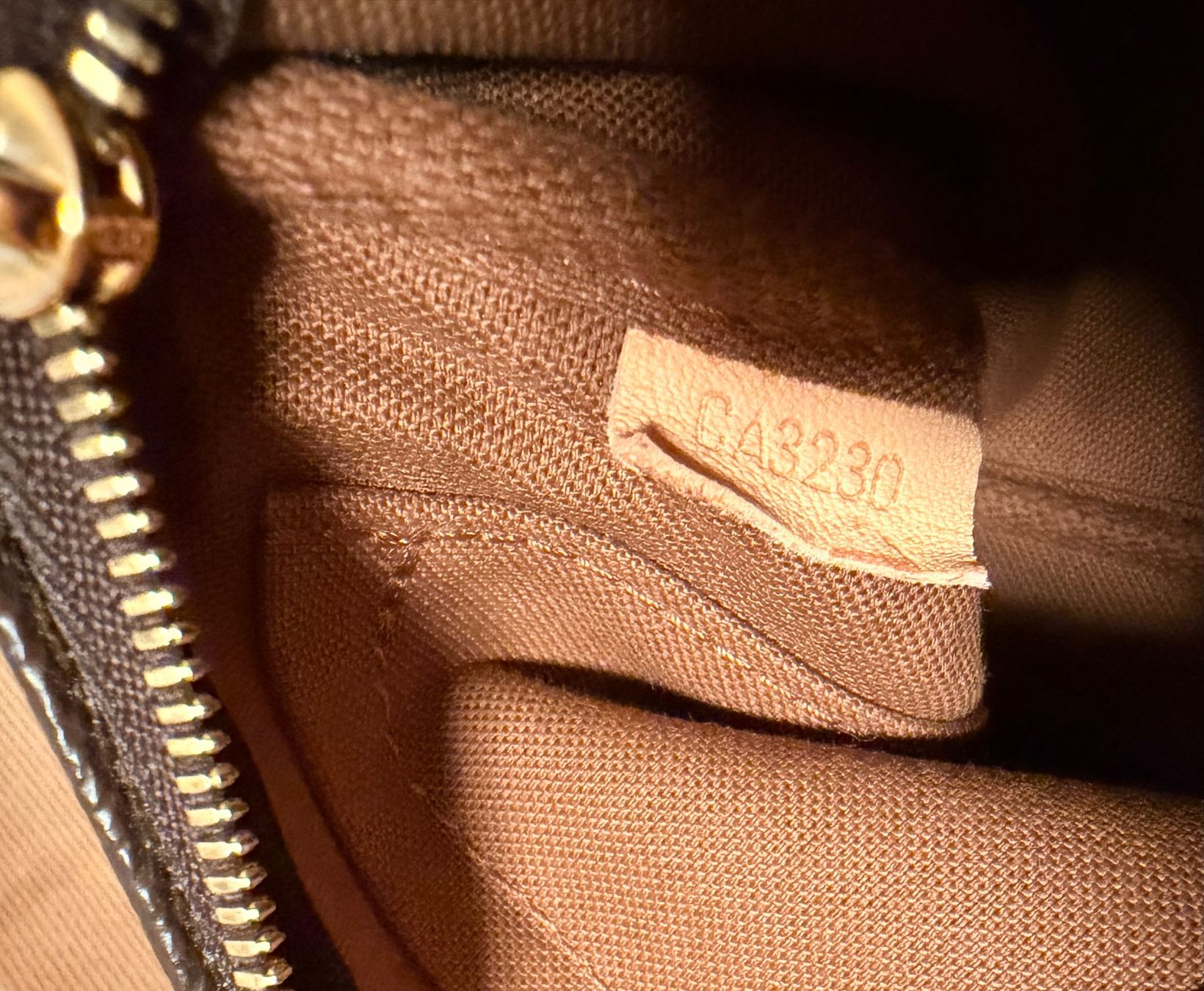 Louis Vuitton Taschen für Damen: FULL SET Louis Vuitton Multi Pochette Accessoires – Gebraucht aus Binz von blue.b1 9