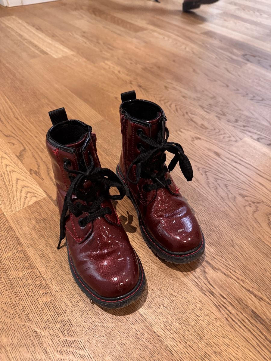 Scarpe per ragazze: Mädchen Lederstiefel - Größe 30 – Usato da Erlenbach ZH venduto da cha_ppc9