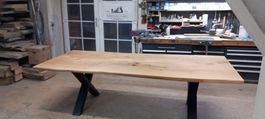Schweizer Massivholztisch aus Eiche rustikal 260x110cm
