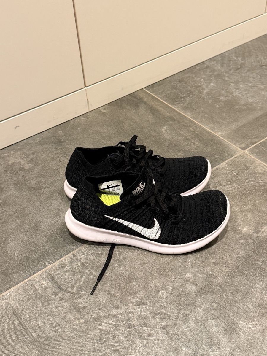 Nike Scarpe da donna: Nike Sneaker EU 37.5 – Usato da Wila venduto da Amonea