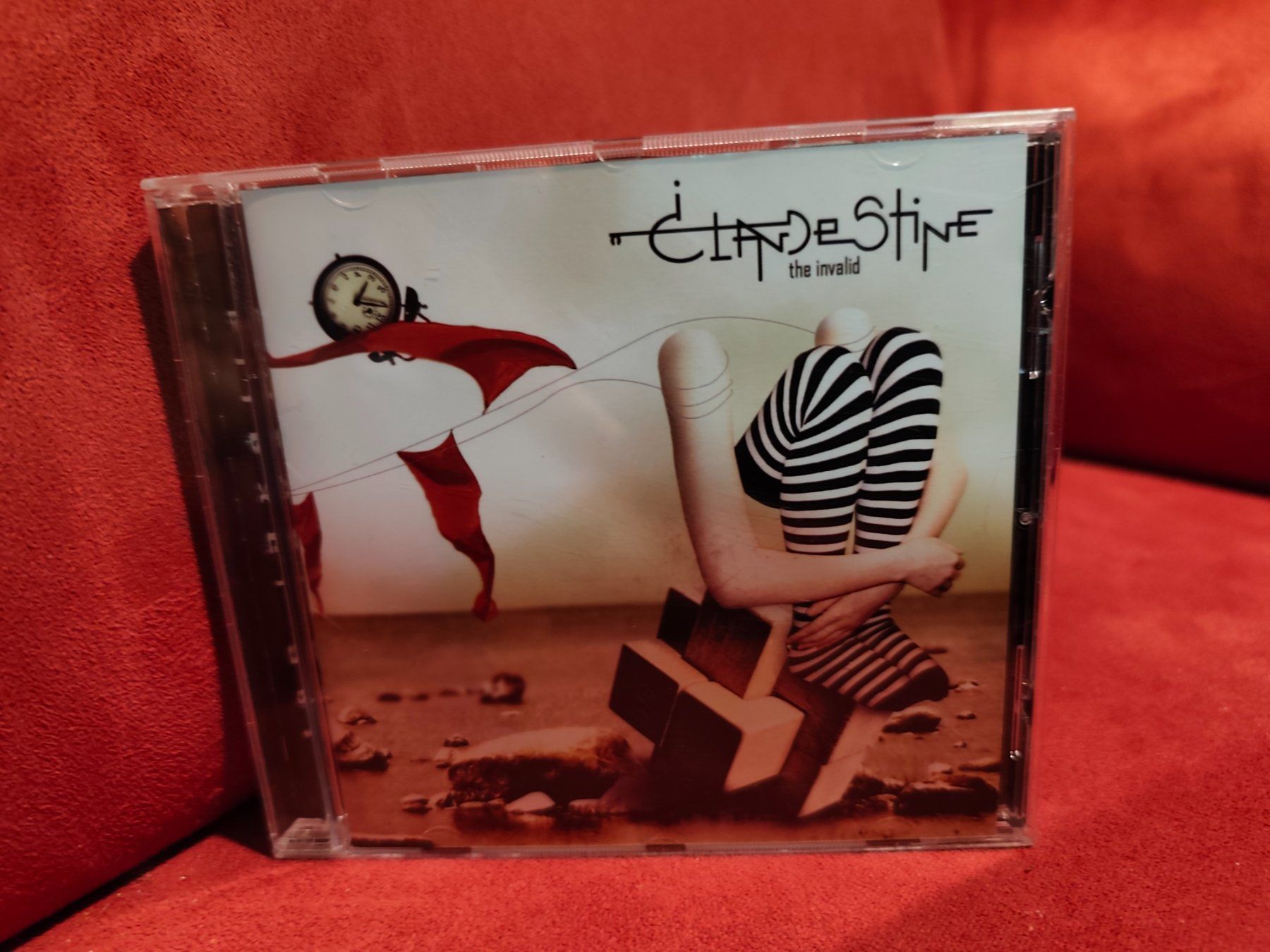 CD: Clandestine The Invalid (Alternative Rock / Metal) – Usato da Zofingen venduto da noise123