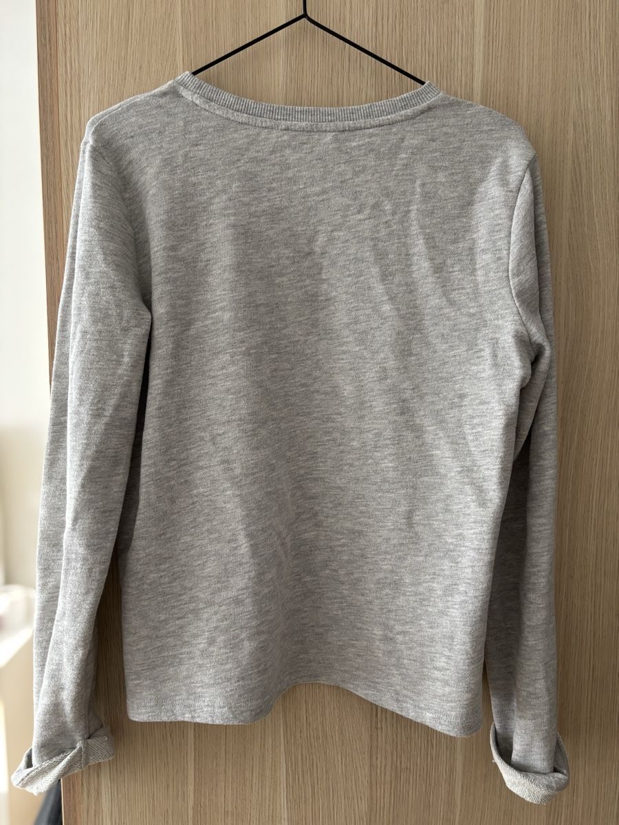 C&A Maglioni & Felpe: Grauer Pullover mit Schmucksteinen, Grösse S M, Top Zustand – Usato da Basel venduto da mic_5258 5