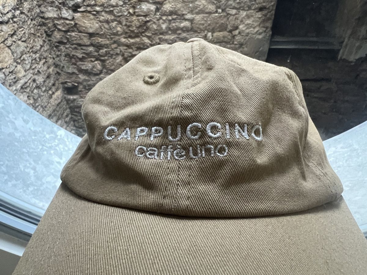 Copricapi, berretti & cappellini: Cap CAPPUCCINO (Caffè UNO) – Usato da Basel venduto da bowaems 1
