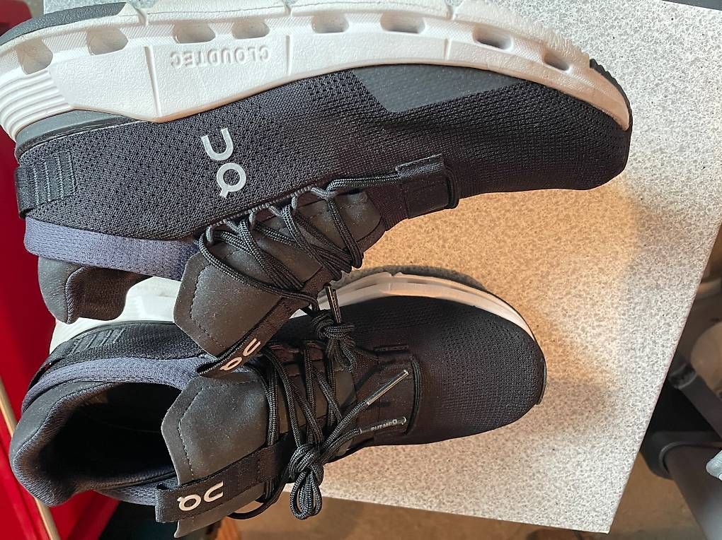 Scarpe da donna: On Schuh – Usato da Köniz venduto da Papabaer 1
