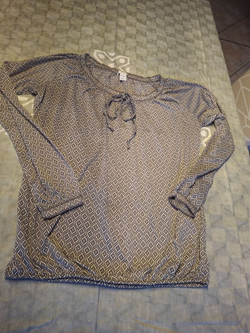 Maglioni & Felpe: Pull léger longues manches taille S marque Amisu – Usato da Villiers venduto da san_jn5w