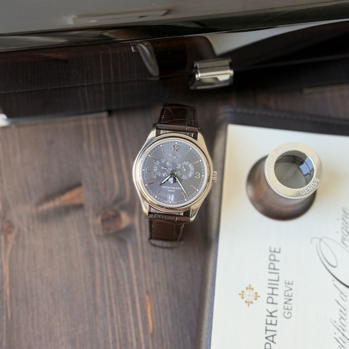 Patek Philippe Uhren: Patek Philippe 5146G-010 – Gebraucht aus Genève von mgcrd
