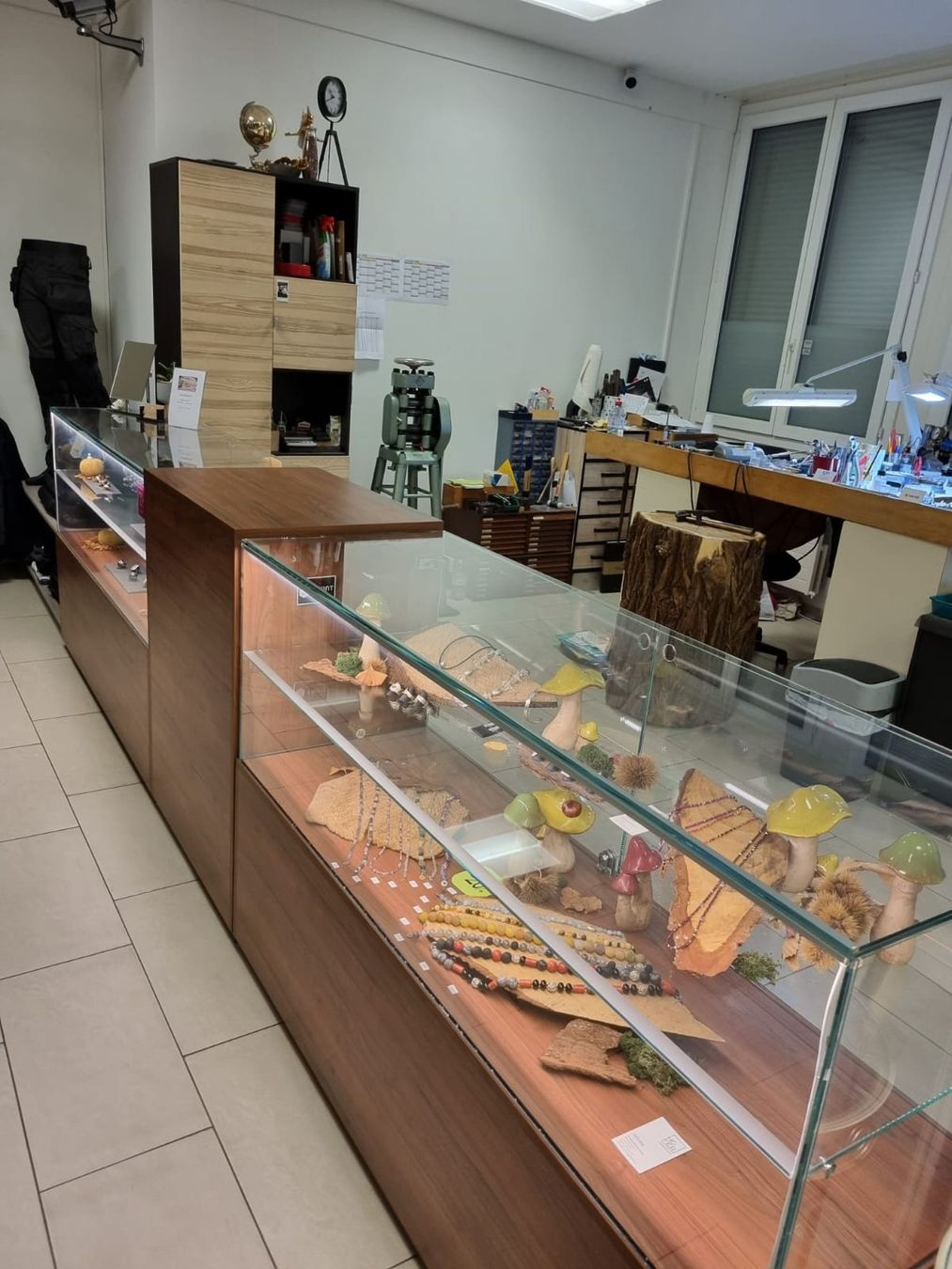 Vetrine: Schauvitrine – Usato da Grenchen venduto da oli_c8vr 1