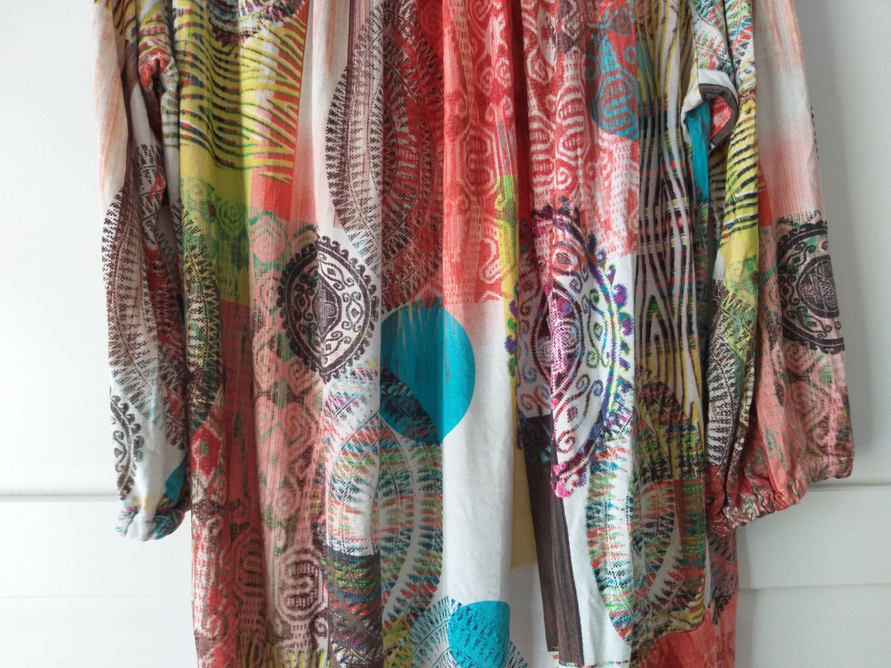 Robes: Robe / Kleid taille / Grosse L (40/42 CH) – D'occasion à Cossonay-ville par Super-Price-Quality 2