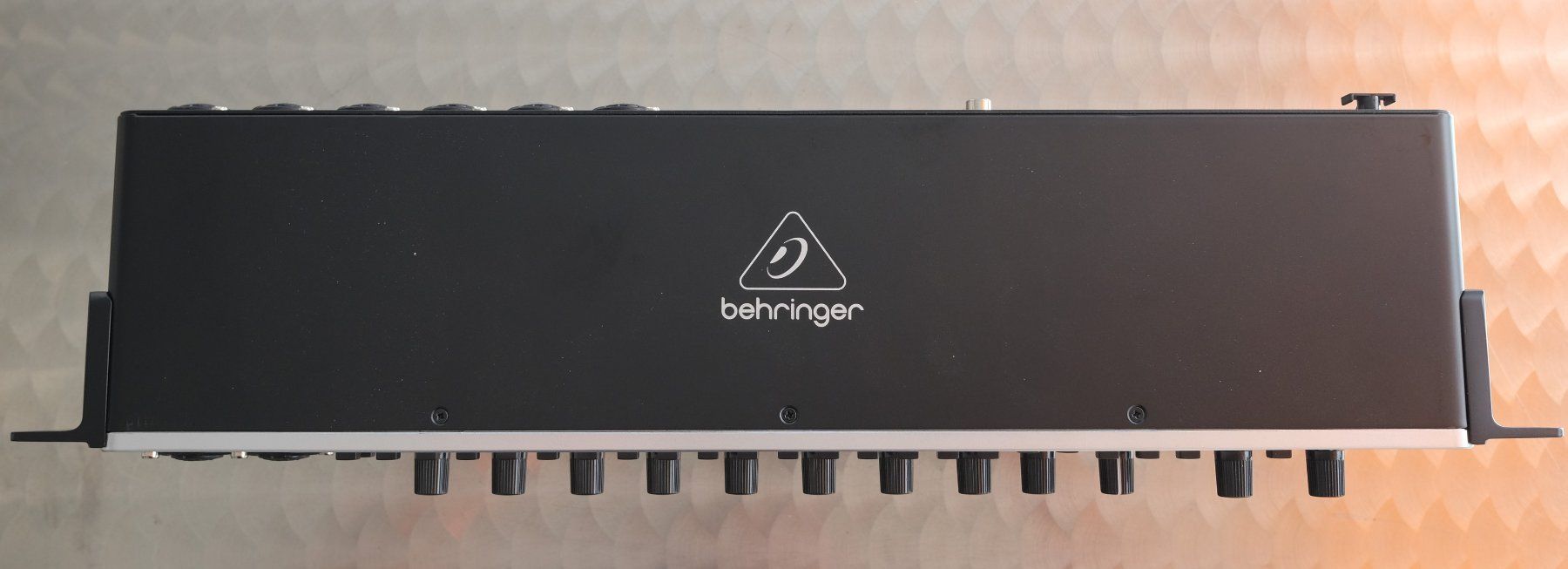 Behringer Equipement studio: Behringer U-PHORIA1820 USB-Audiointerface – D'occasion à Basel par PondstreetStudios 8