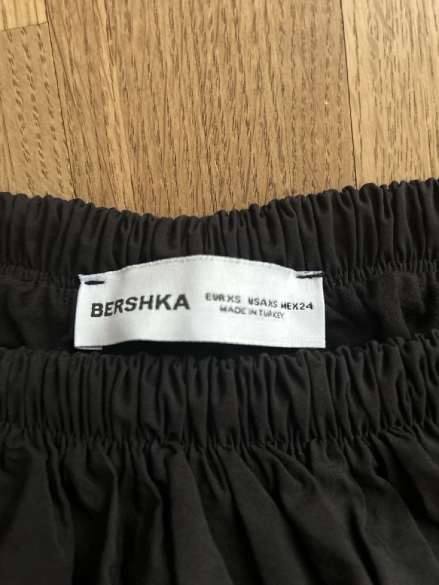 Bershka Gonne: Bershka Ballonrock XS – Usato da Oberrüti venduto da ChoCoc 2