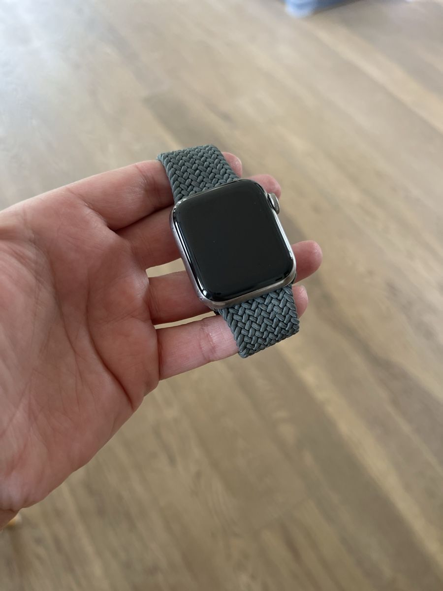 Apple Smartwatch: Apple Watch Inkl. Ladegerät und Armband – Gebraucht aus Aarau von Marylou90