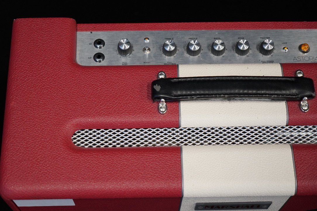 Marshall Amplificatori: Marshall Astoria Custom Handwired Combo Vintage Red – Usato da Ortschwaben venduto da Musictrade 2