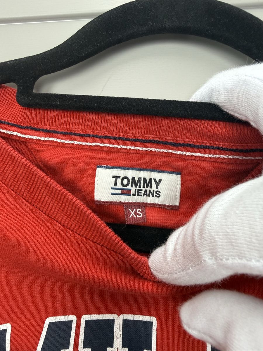 Tommy Hilfiger T-shirts: Tommy Hilfiger jeans tee – D'occasion à Lausanne par Unehistoiredesapes 3