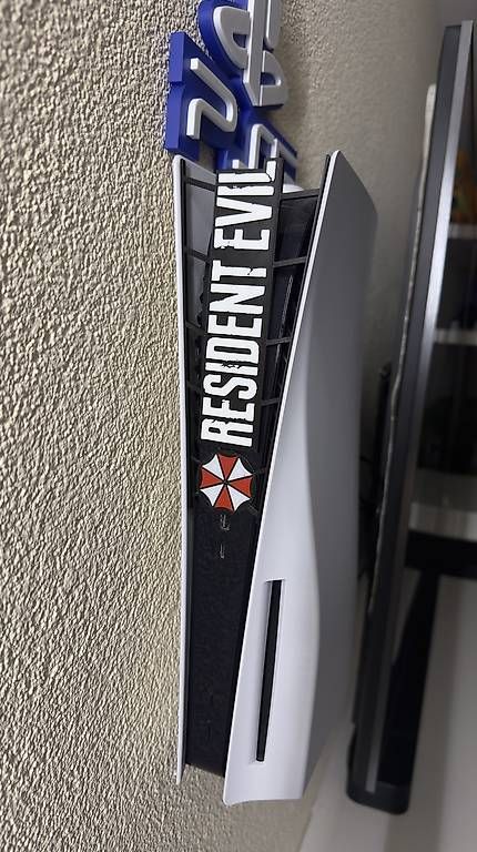 Custodie protettive: Resident Evil PS5 Cover – Nuovo (secondo la descrizione) da Wolhusen venduto da Fabian_C