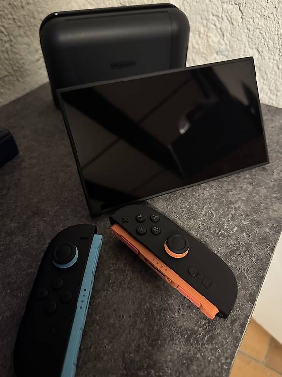 Nintendo Console: Nintendo Switch 2 comme neuve avec boîte complète – Usato da Bevaix venduto da mic_rdc7 1