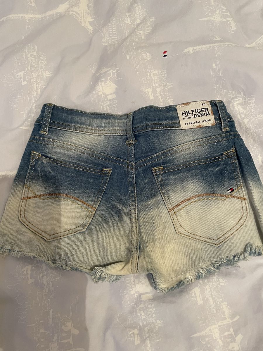 Tommy Hilfiger Hosen: Shorts Jeans Tommy Hilfiger,Grösse 128 – Gebraucht aus Hünibach von Falken83 2