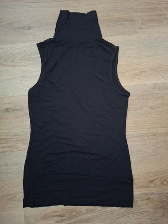 schwarzes Top mit Kragen XS ärmellos