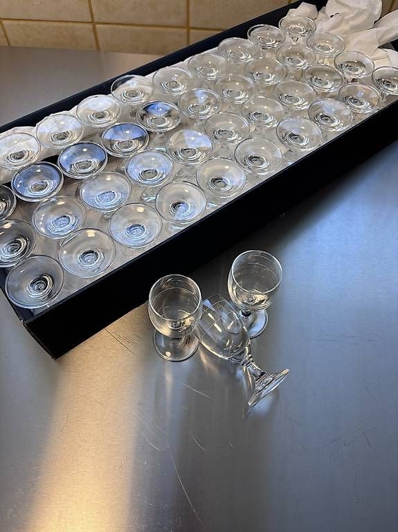Gläser: Schnapsgläser Set 43  Stück geeicht – Gebraucht aus Appenzell Eggerstanden von fab_jqr6 1