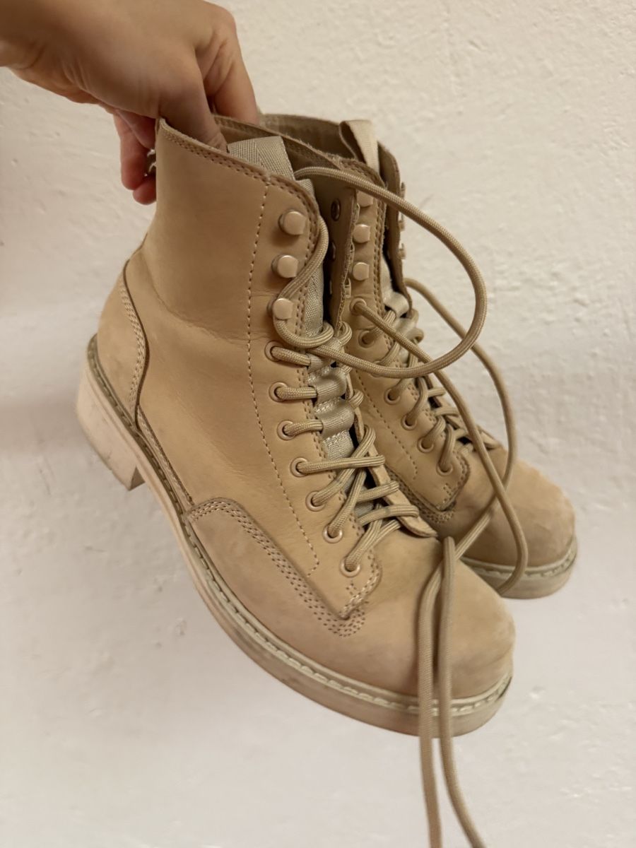 Scarpe da donna: Beige Lace-Up Ankle Boots - leather - 37 – Usato da Adliswil venduto da dai_yr5z
