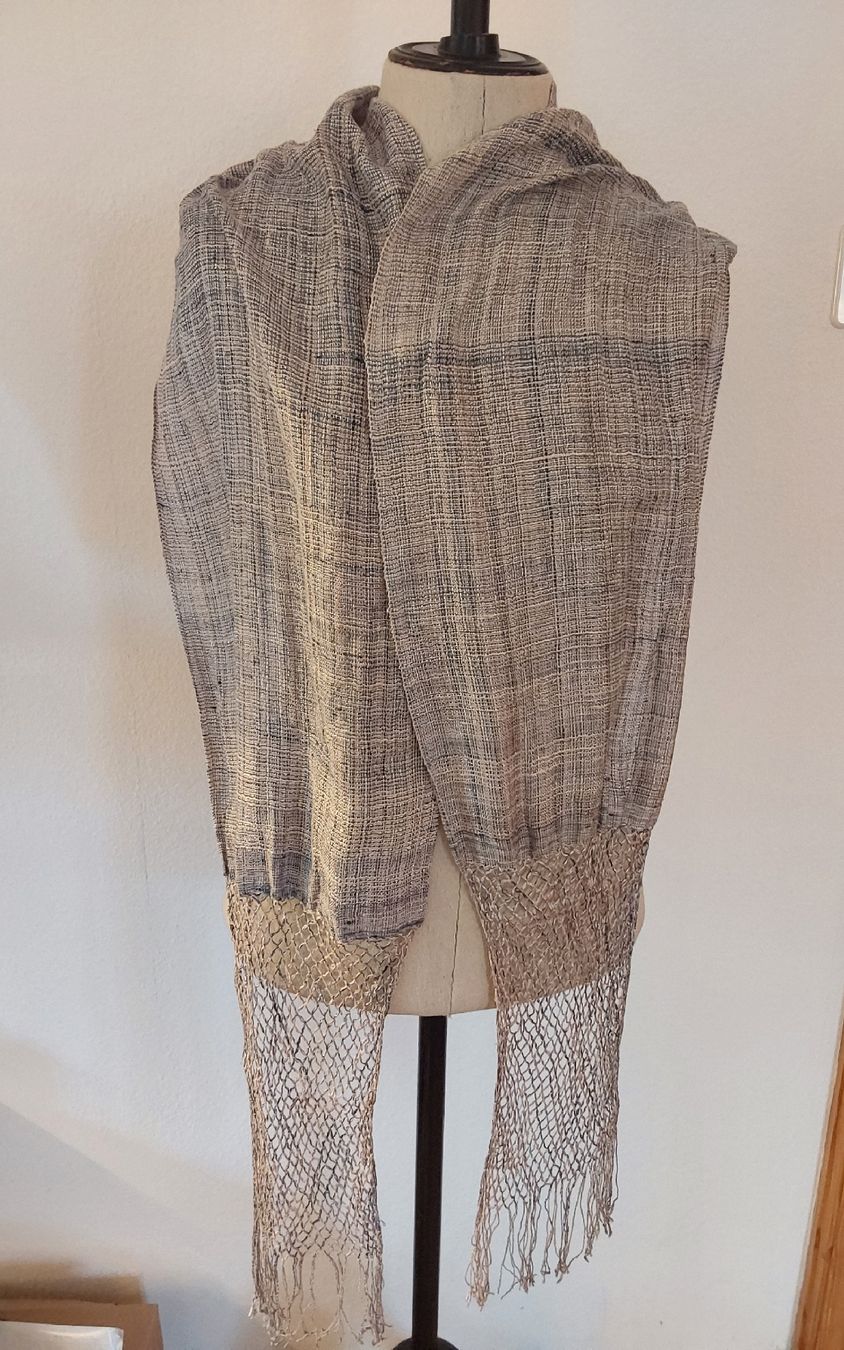 Foulards, Tücher & Schals: Seidenschal grau Mulberries Lao Silk – Neu (gemäss Beschreibung) aus Köniz von scopello12 2