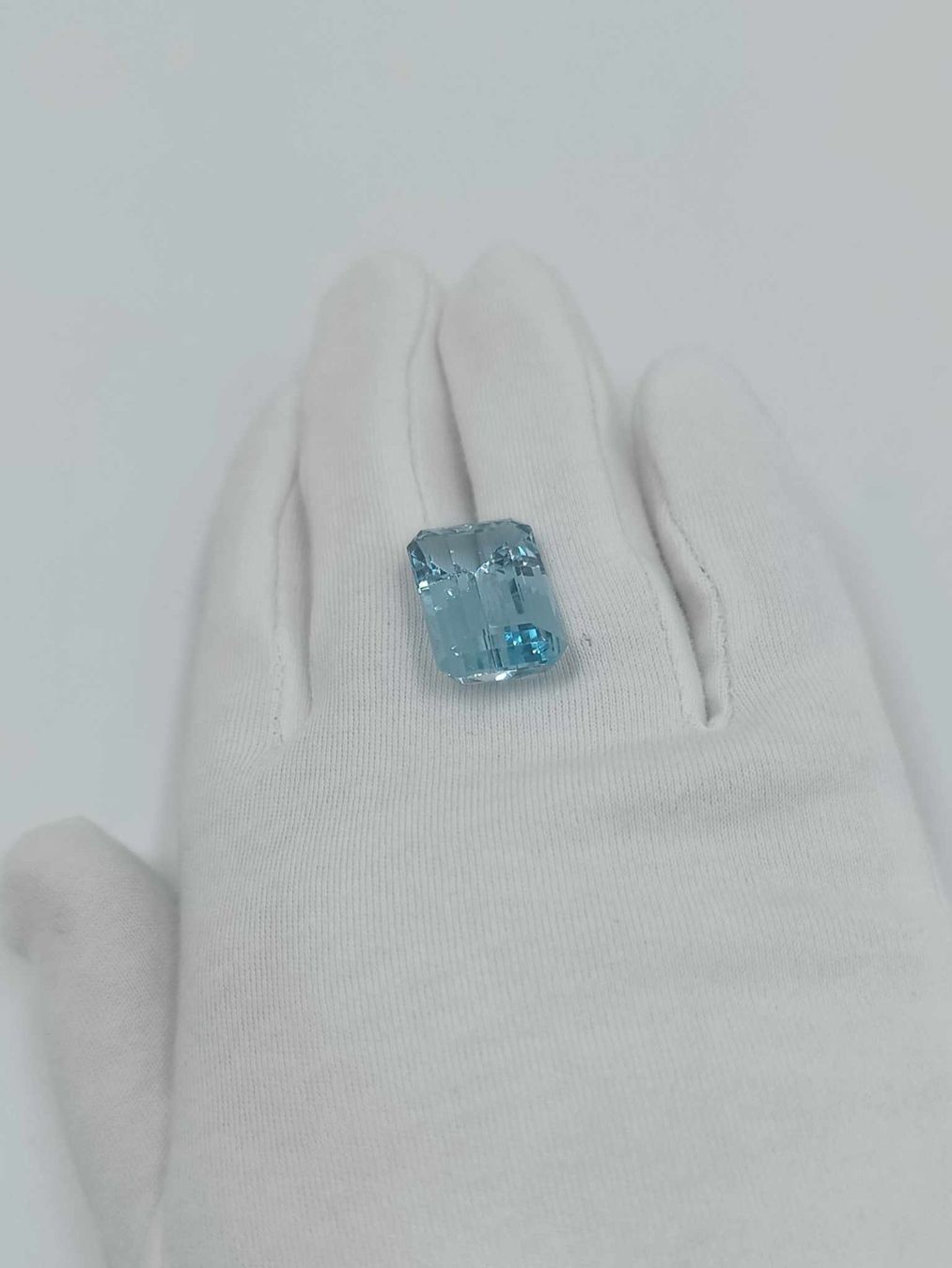 Pietre preziose: 1 OKTAGONALER AQUAMARIN 21.13 CT. – Usato da Luzern venduto da EdiGem 4