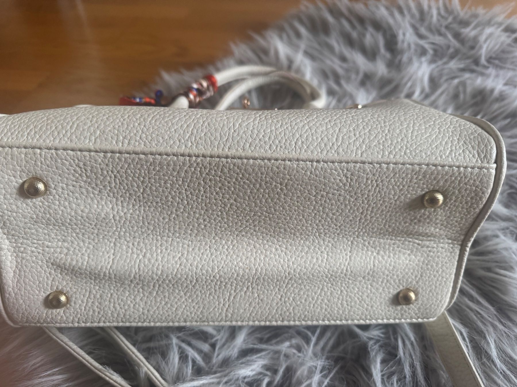 Sacs femmes: Handtasche Valentini weiss Damen – D'occasion à interlaken par zora38 3