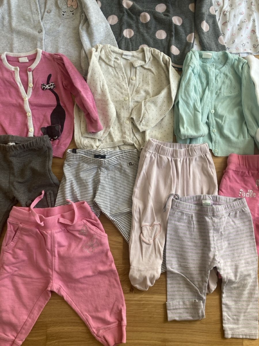 Lotti & Set di vestiti: Mädchenkleider Paket Grösse 74/80  – Usato da Staad SG venduto da gab_7dr9 2