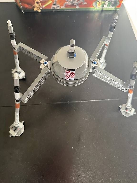 Lego Giocattoli: Lego Star Wars Homing Spider Droid – Usato da Zürich venduto da Liam_Hess 2