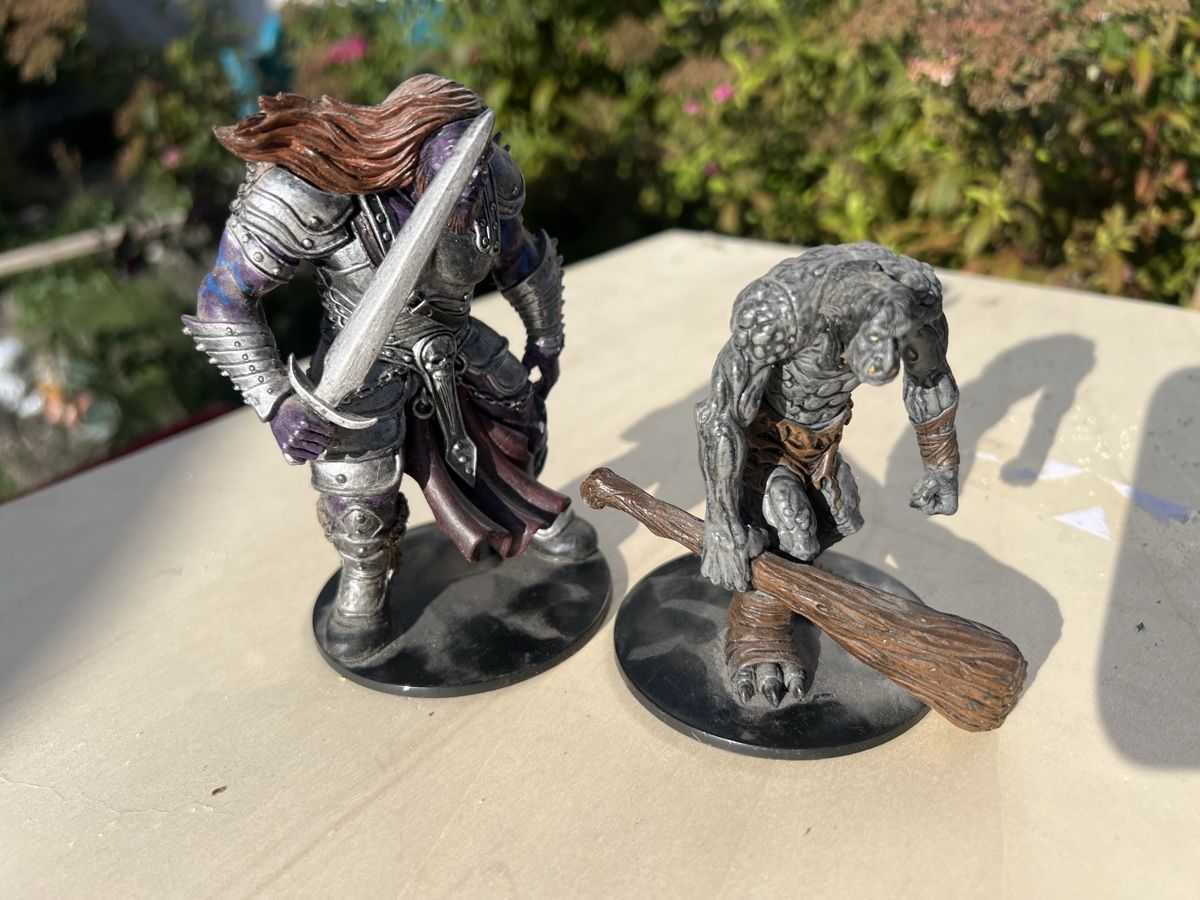 Statuette: D&D Miniatures – Eldritch Giant & Mountain Troll – Usato da Nänikon venduto da Flipperbar 3
