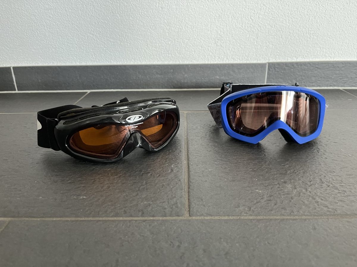 Sci: 2 Kinder Skibrillen – Usato da Rottenschwil venduto da gle81 1