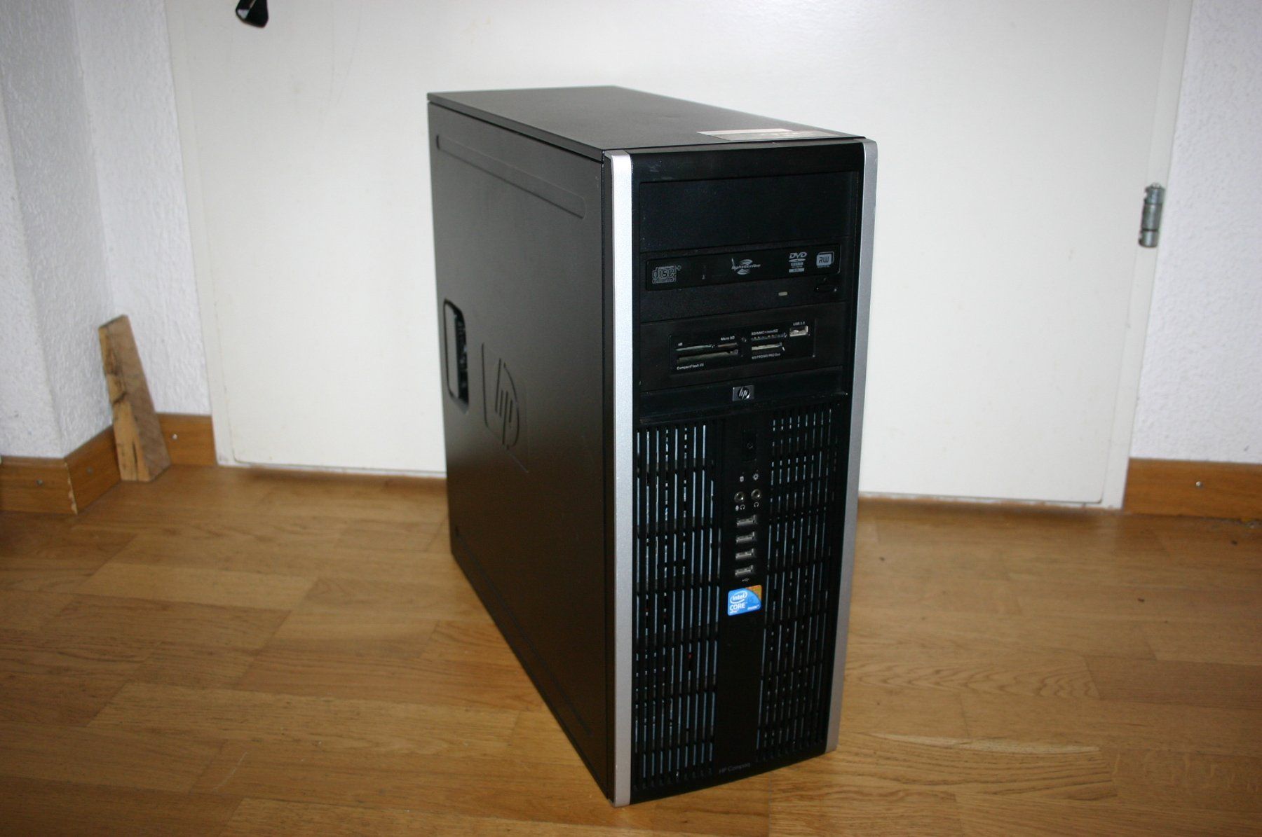Hewlett Packard PC: HP Compaq Elite 8100 mit XP SP3, I5 & Cardreader – Usato da Stettlen venduto da Bigjm